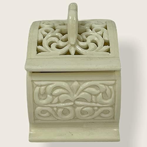 Özel dekoratif mücevher kutusu oyma kemik kutusu Varco. Rusya'da el yapımı.