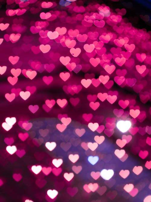 Romantik kalp şeklinde bokeh ışıkları